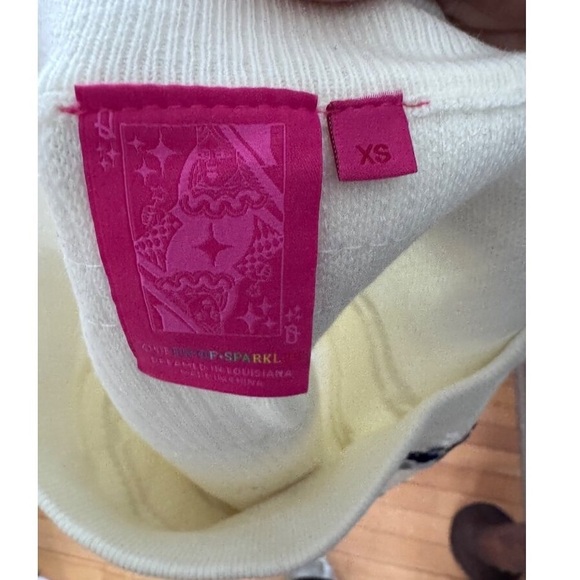 Chic White and Blue Sequin Mini Skirt - Picture 2 of 2